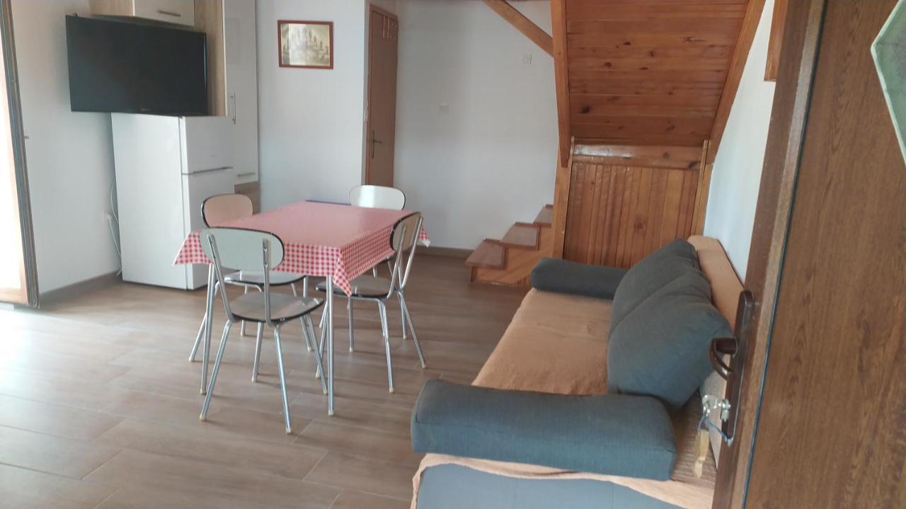 Holiday Home Pernata Eksteriør billede